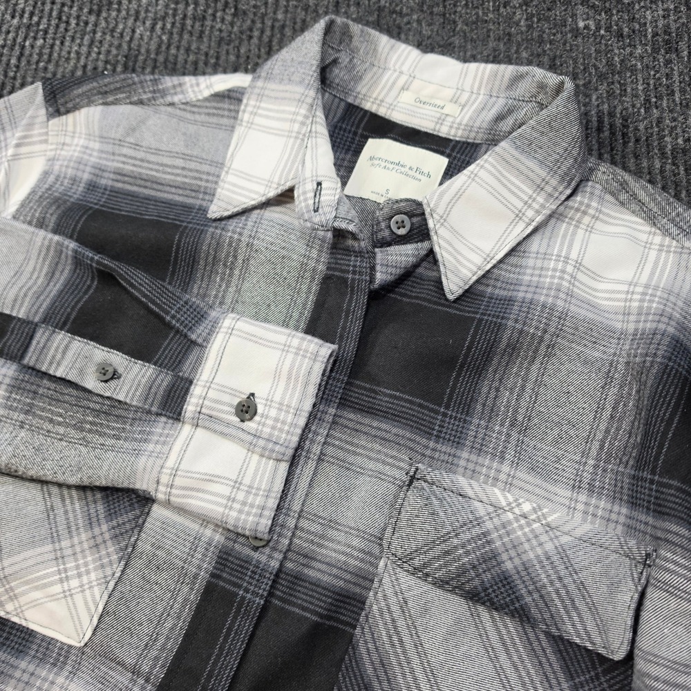 Abercrombie & Fitch Flannel Shirt Womens S Gray Excellent Oversized Plaid Button